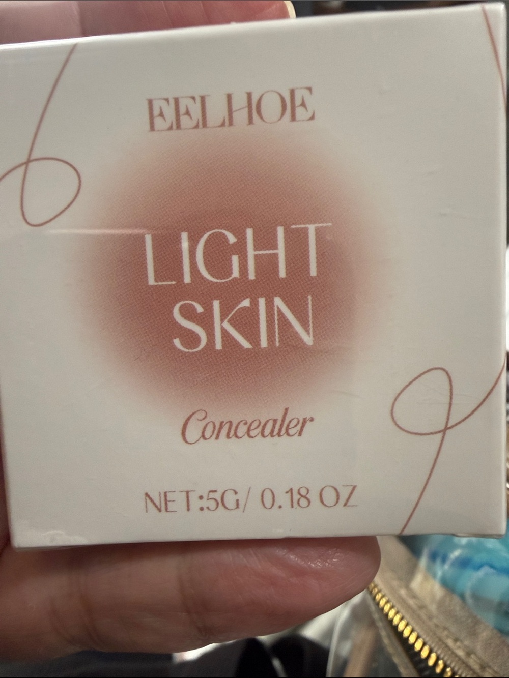 EELHOE Light Skin Concealer - Lightweight Brightening Concealer